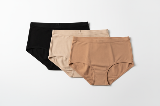 2 culottes menstruelles, une noire et une beige 